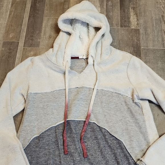 Maurices brand hooded sweatshirt - Picture 8 of 11